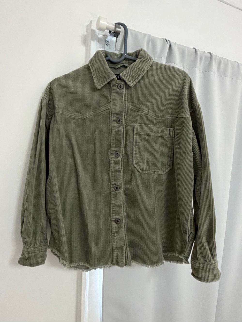 Zara Olive Green Corduroy Button-Front Shirt Jacket